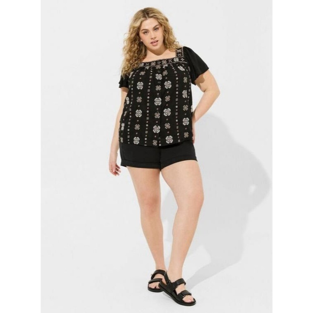 TORRID Beach Linen Eyelet Boho Trim Shirt Size 2x Black Embroidered Plus Size